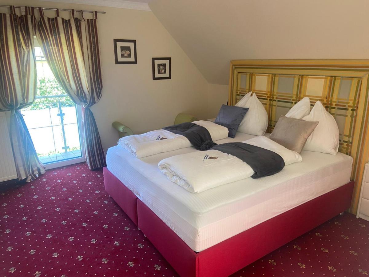 Hotel Restaurant Hesch Gabersdorf Kültér fotó